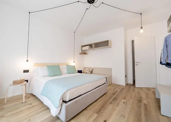 Apartment Centre - Battaglione 10 *