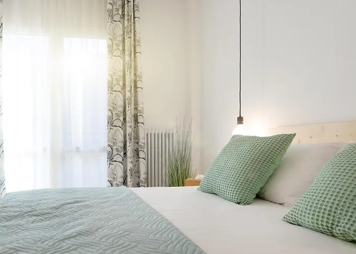 Apartment Centre - Battaglione 10 *